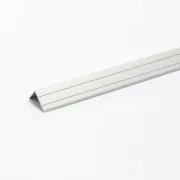 W115.02 argintiu mat Profil aluminiu protectie treapta cu caneluri, 25x20 mm